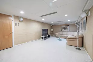 2163 Jacqueline Ave, Bellmore, NY 11710 - Photo 19