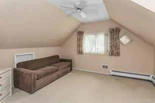 472 Chelsea Ave, West Babylon, NY 11704 - Photo 15
