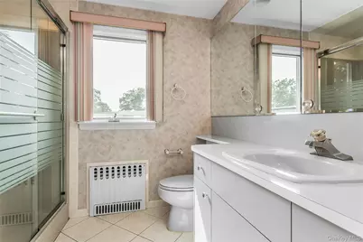 472 Chelsea Avenue, West Babylon, NY 11704 - Photo 17