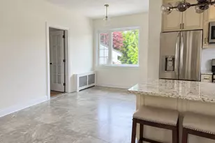 141 Aka 145 Buckingham Rd, Yonkers, NY 10701 - Photo 9