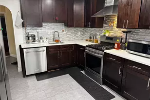 28 Bank St, Valley Stream, NY 11580 - Photo 13