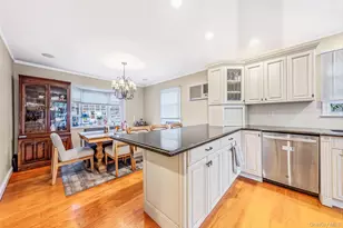 9 Cortelyou St W, Huntington Station, NY 11746 - Photo 17