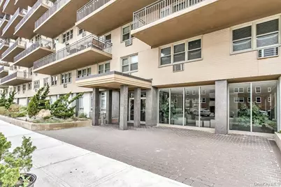 25 Neptune Boulevard #2nd Floor Apt. E, Long Beach, NY 11561 - Photo 13