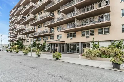 25 Neptune Boulevard #2nd Floor Apt. E, Long Beach, NY 11561 - Photo 1