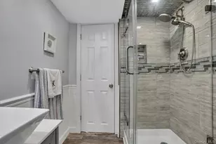 20 Linda Pl, Huntington, NY 11743 - Photo 21