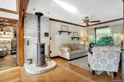 20 Linda Place, Huntington, NY 11743 - Photo 9