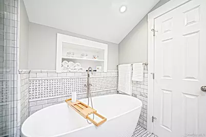 117 Southfield Road, Calverton, NY 11933 - Photo 35