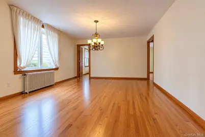 12 Balfour Street #1, New York, NY 10305 - Photo 3