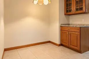 12 Balfour St, New York, NY 10305 - Photo 5