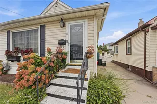 19 Catherine Ave, Franklin Square, NY 11010 - Photo 3