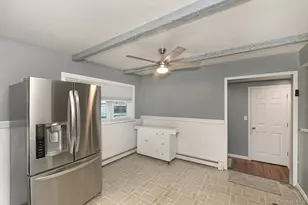 93 Abbey Ln, Levittown, NY 11756 - Photo 9