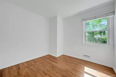 16 Salem Place, White Plains, NY 10605 - Photo 23