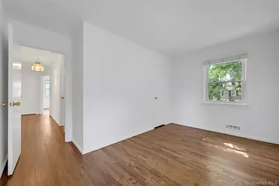 16 Salem Place, White Plains, NY 10605 - Photo 25