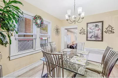 96 Van Cott Avenue, Hempstead, NY 11550 - Photo 7