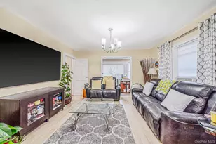 96 Van Cott Ave, Hempstead, NY 11550 - Photo 5