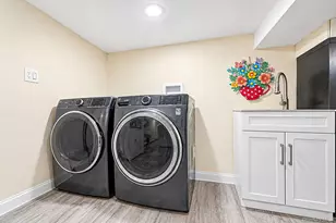 96 Van Cott Ave, Hempstead, NY 11550 - Photo 21