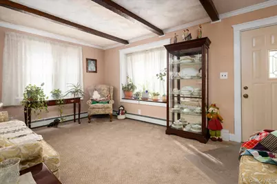 8 Park Circle N, Farmingdale, NY 11735 - Photo 13