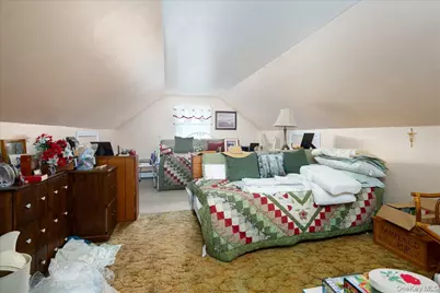 8 Park Circle N, Farmingdale, NY 11735 - Photo 17