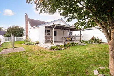 8 Park Circle N, Farmingdale, NY 11735 - Photo 21