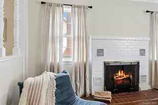 10 Grace Ct, Islip, NY 11751 - Photo 9