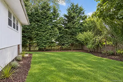 10 Grace Court, Islip, NY 11751 - Photo 3