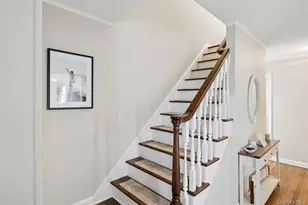 10 Grace Ct, Islip, NY 11751 - Photo 5