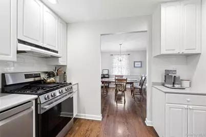 10 Grace Court, Islip, NY 11751 - Photo 11