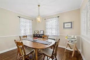 10 Grace Ct, Islip, NY 11751 - Photo 13