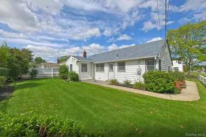 3566 Anita Lane, Wantagh, NY 11793 - Photo 25