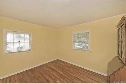 3566 Anita Lane, Wantagh, NY 11793 - Photo 19
