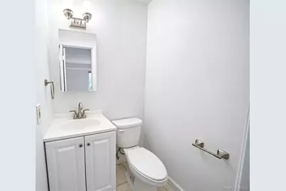 167 Pointe Circle N #167, Coram, NY 11727 - Photo 11