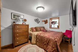 1361 Boxwood Dr E, Hewlett, NY 11557 - Photo 23