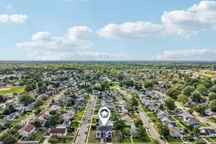 2 Radial Ln, Levittown, NY 11756 - Photo 33