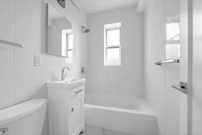 1367 Broadway #B17, Hewlett, NY 11557 - Photo 9