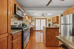 201 Masten Rd, Pleasant Valley, NY 12569 - Photo 15