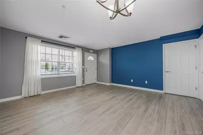 1003 Willow Lane, Valley Stream, NY 11580 - Photo 9