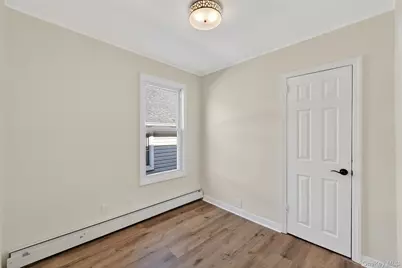 84 E Pine Street, Long Beach, NY 11561 - Photo 15