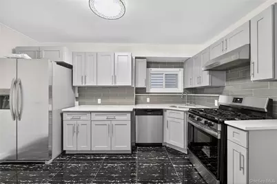 84 E Pine Street, Long Beach, NY 11561 - Photo 7