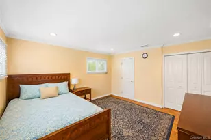 7 Primrose Ave, Hicksville, NY 11801 - Photo 17