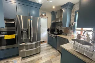 76-25 250th St, Bellerose, NY 11426 - Photo 19