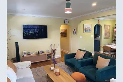 7625 250th Street, Bellerose, NY 11426 - Photo 5