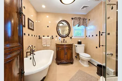 521 Park Avenue, Centereach, NY 11720 - Photo 23