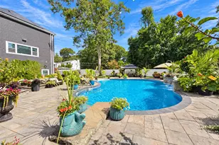 521 Park Ave, Centereach, NY 11720 - Photo 35