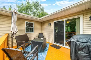 102 Robinson Ave, Medford, NY 11763 - Photo 23