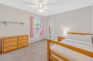 102 Robinson Ave, Medford, NY 11763 - Photo 7