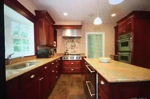 19 Night Heron Dr, Stony Brook, NY 11790 - Photo 3