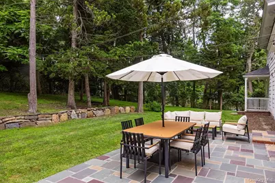 592 Landing Avenue, Smithtown, NY 11787 - Photo 47