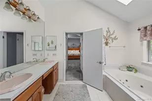 46 Golf Club Cir, Manorville, NY 11949 - Photo 25