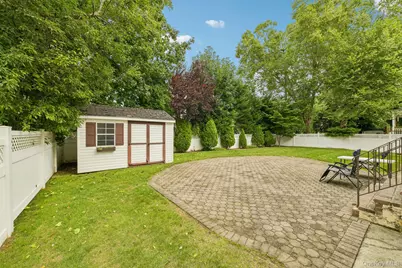 2175 Helene Avenue, Merrick, NY 11566 - Photo 37