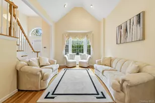 2175 Helene Ave, Merrick, NY 11566 - Photo 7